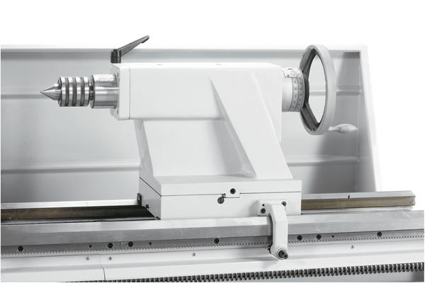 Bernardo Titan 660 x 3000 Universaldrehmaschine mit Digitalanzeige